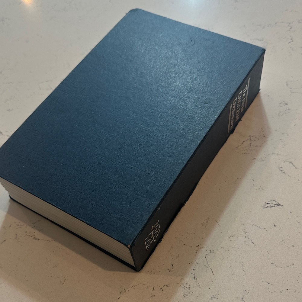 Secret Book Safe with Key Lock - Picture 7 of 7